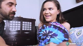 Naudi Nala vadul lecummantja és lovagolja a bazinagy pöcst