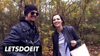 Hatalmas csöcsű barna hajú német kishölgy felvétel a bazinagy kombiban vad baszásra