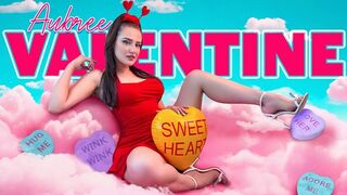 Buxa a reflektorfényben: Aubree Valentine üvöltve élvezi, ahogy Donnie Rock az ujjaival a határig juttatja