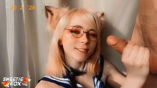 Édes rókácska leszopja a szomszéd fazsát és lenyelet mindent cosplayben