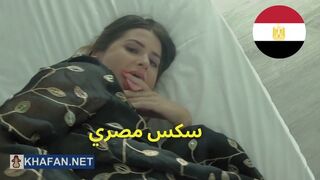 Arab milf gigantikus popsikáját megdöngeti egy amatőr pov-ban
