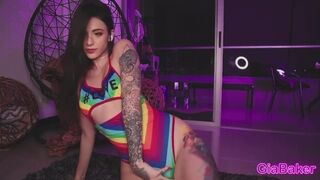 Gia_baker izgató tánca és vad masztija webkamerán