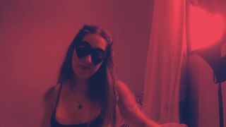Fiatal cosplay leányzó peckezik a tanár segítségével 2. rész