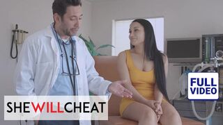 She Will Cheat: Gabi Paltrova Bűbájos Dokija Tudja, Hogy Nem Gyógyszerre, Hanem Kíméletlen Szexre Vágyik