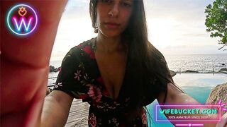 WifeBucket Vágyai - Finom MILF Lovagol a Naplementében Óriási Mellekkel és Szenvedéllyel